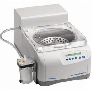 Фото 1 - Центрифужный испаритель Eppendorf Concentrator plus, для 144 х 0,5 мл, 8 х 50 мл и 2 х 96-луночных планшетов, до 60°C, с насосом, без ротора